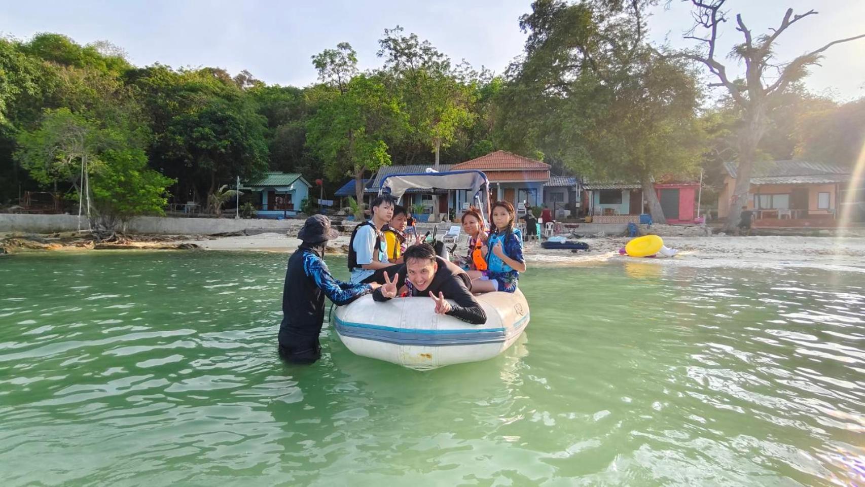 ลุงดำฮัทบีช Ξενοδοχείο Koh Samet Εξωτερικό φωτογραφία